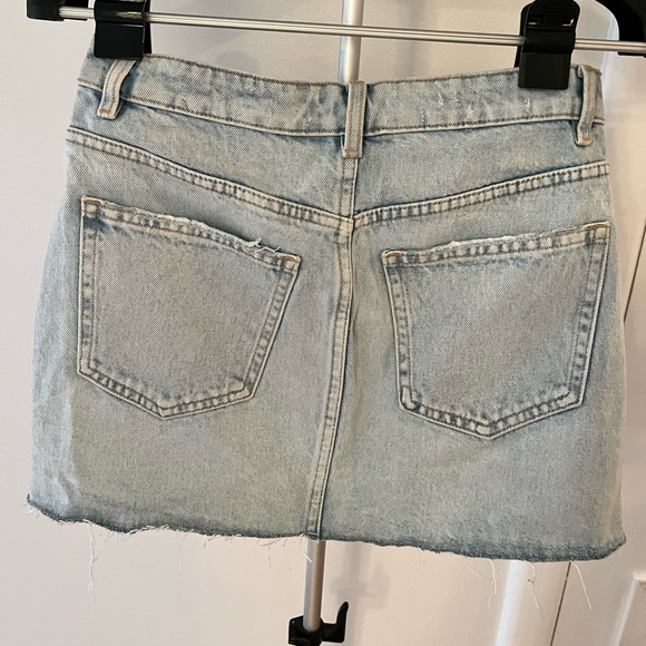 *NWT* Mini skirt - Picture 3 of 3